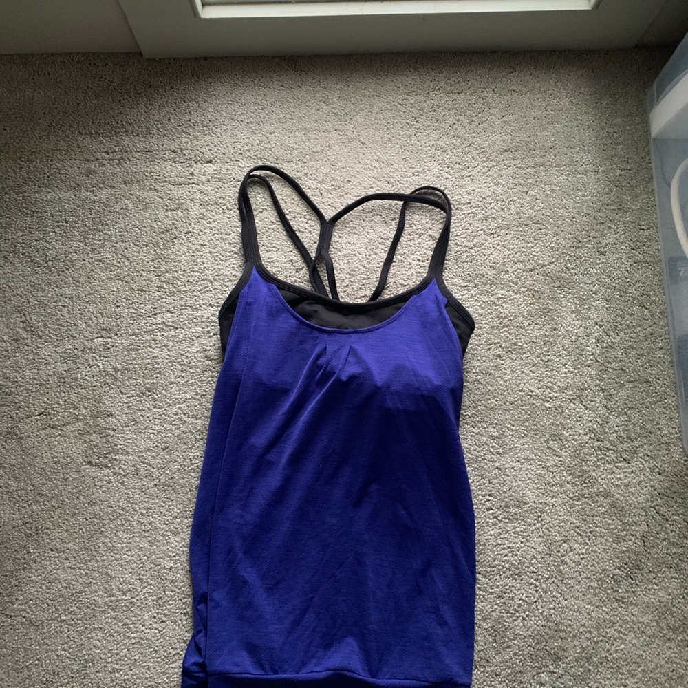 Blue athleta tank top w/ built in black sports bra